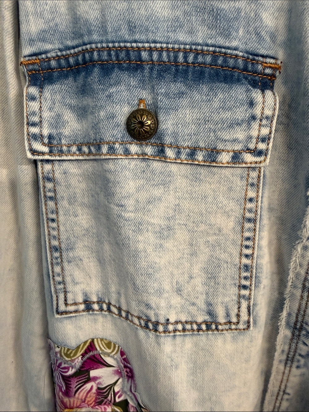POL Light Blue Acid-Wash Denim Jacket with Pink Floral Patches - Picture 7 of 9